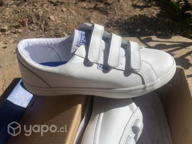 Zapatilla Keds blanca con velcro