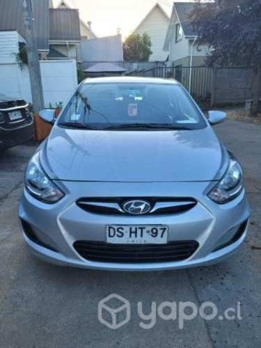 Hyundai accent 2012