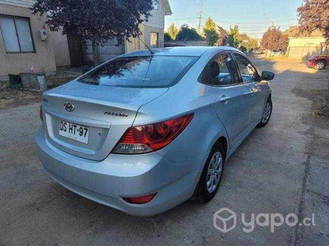 Hyundai accent 2012
