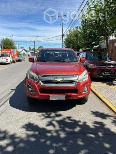 DMAX 2018 2.5 roja comoda