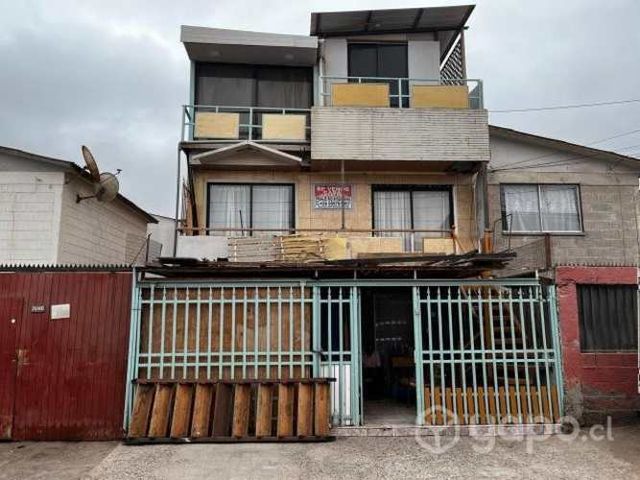 Casa de 3 pisos pje, Rio Aysen . Alto Hospicio