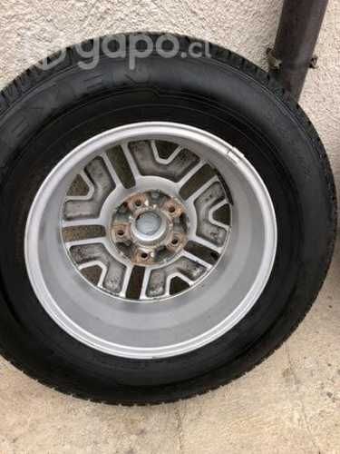 En venta neumáticos
