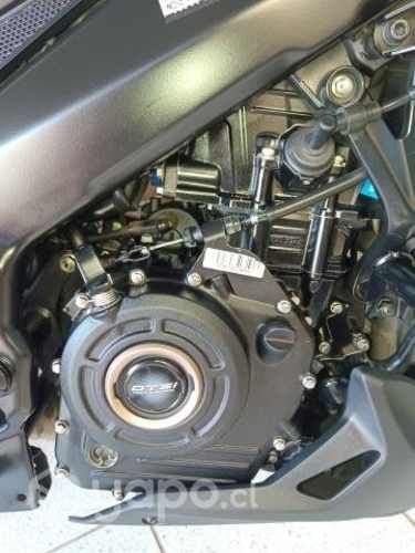 Vendo moto dominar 400cc