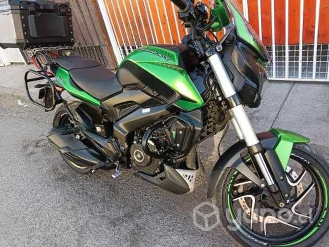 Vendo moto dominar 400cc