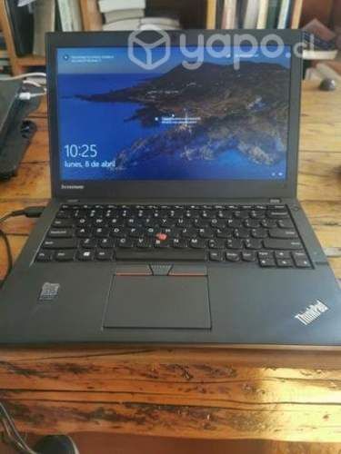 ThinkPad X250 i5. 1 TB de SSD