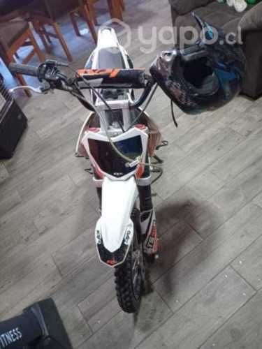 Moto enduro