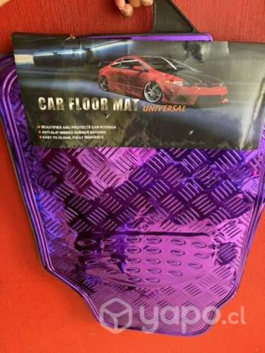 Piso deportivo color morado