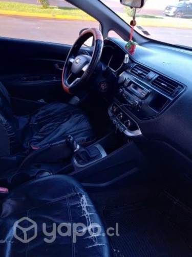 Kia motors rio 2013