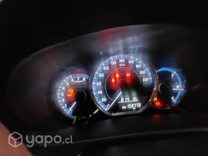 Vendo toyota yaris sedan