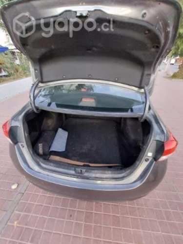 Vendo toyota yaris sedan