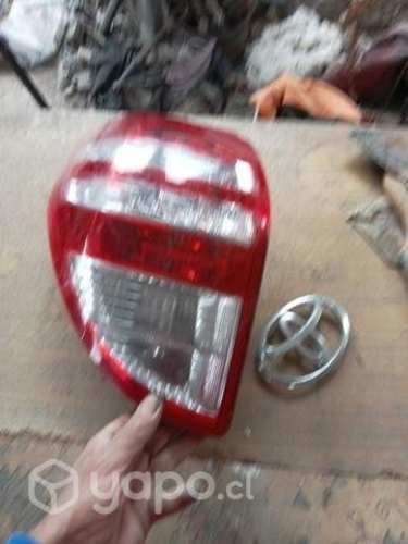 Foco trasero Toyota RAD 4 rh