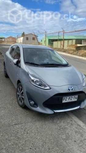 Prius C Híbrido
