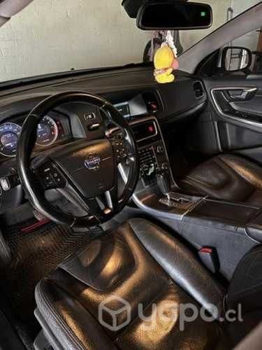 Volvo s60 t5 plus