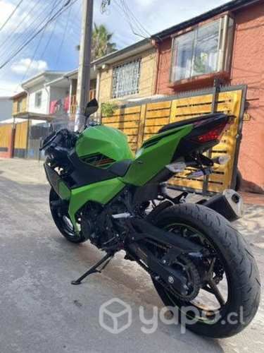 Kawasaki ninja 400 abs