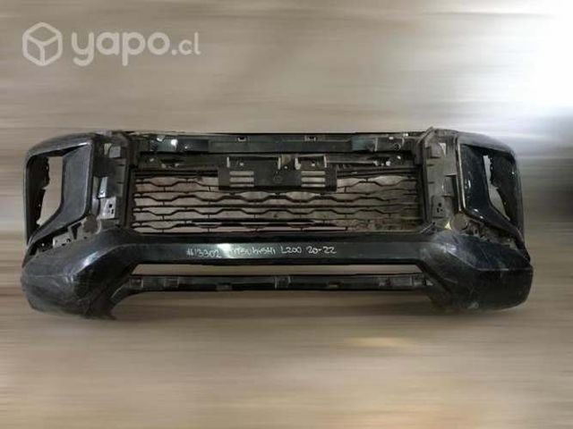 Parachoque delantero Mitsubishi l