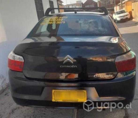 Colectivo petrolero para llegar y trabajar