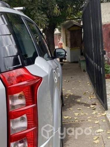 Mahindra xuv500 2018