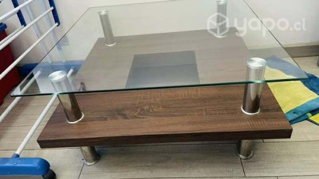 Mesa de centro de vidrio y base de madera