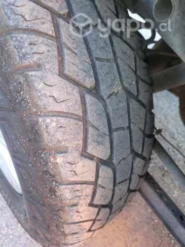 Camioneta NP300 de uso particular