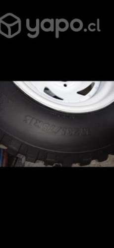 Ruedas para camioneta o Jeep impeclables