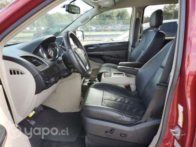 Chrysler town country 2016