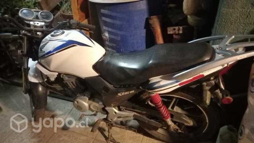 Honda new storm 2013