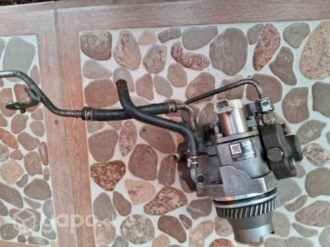 Bomba elevadora mitsubhi l200 2.4