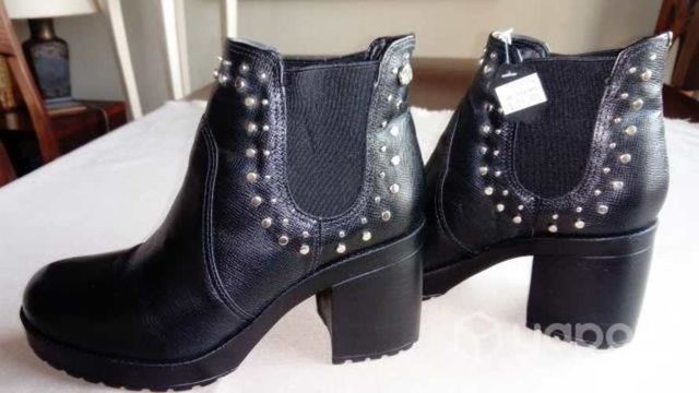 Botines negros 100% cuero