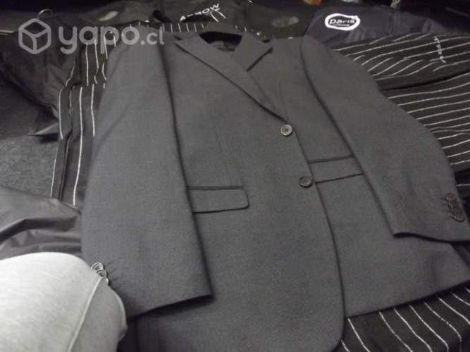 Terno Arrow NUEVO. TALLA 48