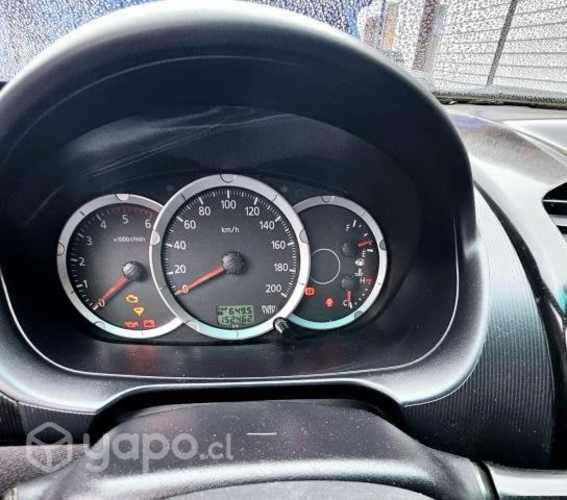 Mitsubishi l200 2014