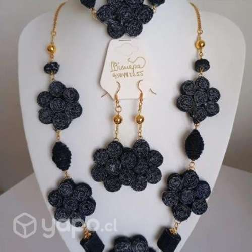 Collares, Pulseras y Aros