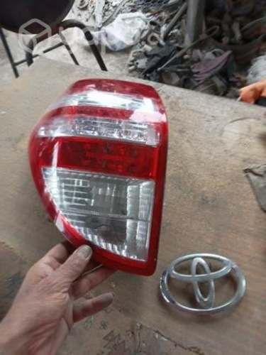 Toyota foco trasero RAD 4