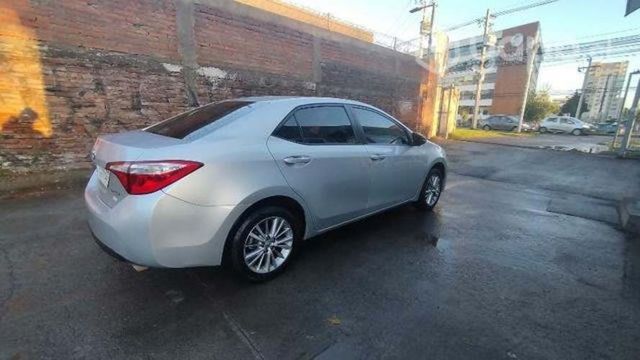 Toyota corolla 1.8cc AT