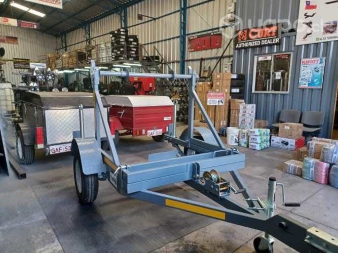 Mazas con muñones 4 x100 para carros de arrastre