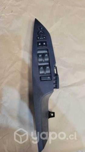 Botonera alzavidrios toyota yaris 2022-2023