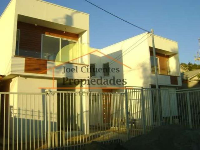 Casa nueva, finas terminaciones, buena ubicación, 3 dorm. 2 baños, C2168