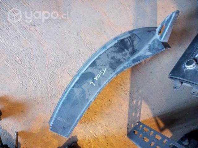 Nissan tiida sport moldura foco trasero L envio