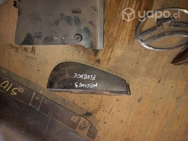 Renault fluence megane 3 tapa plastica envio