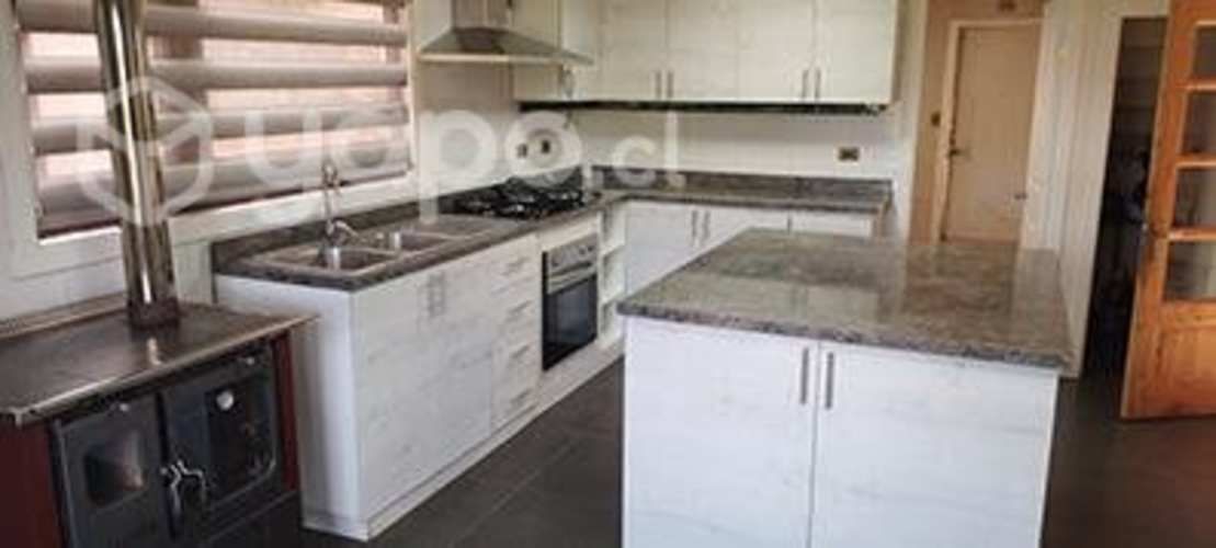 Amplia y cómoda casa