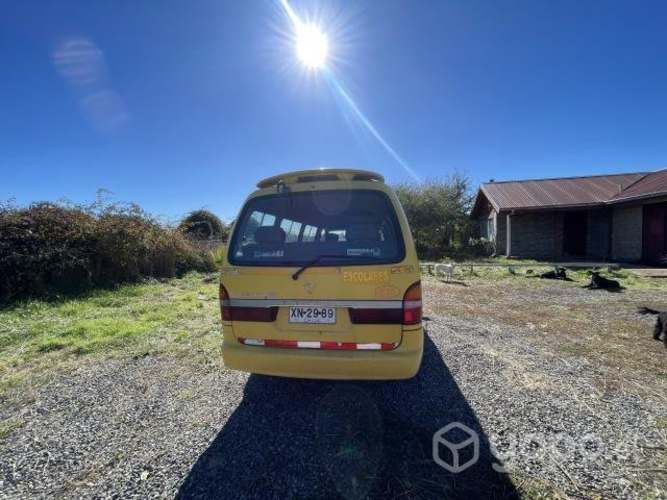 Vendo mini bus partícular (transporte de pasajero)