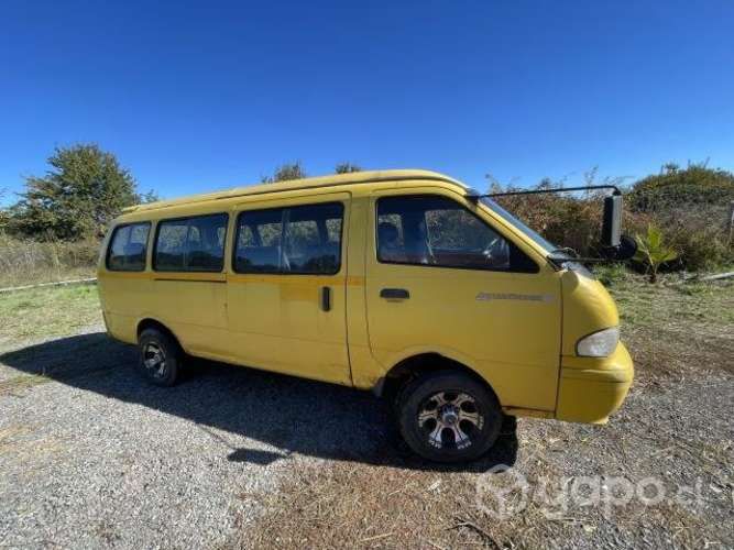 Vendo mini bus partícular (transporte de pasajero)