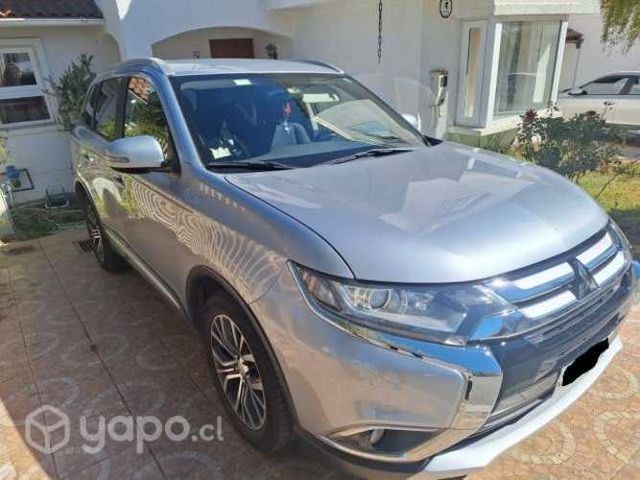 Mitsubishi outlander 2017