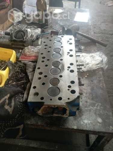 Nissan ed33 culata ,injectores