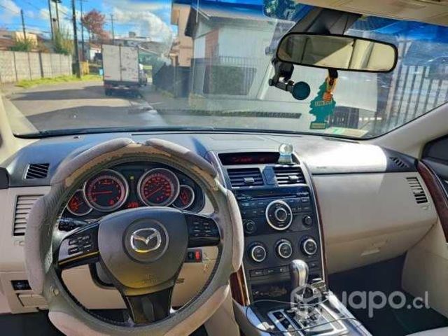 Vendo o permuto MAZDA CX9 2009