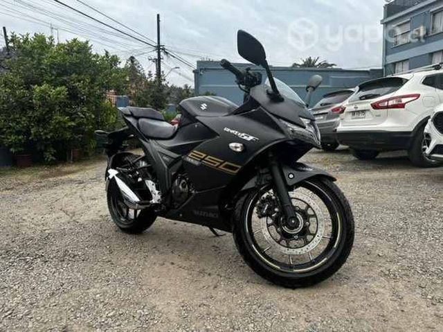 Suzuki gixxer 250 SF 2023