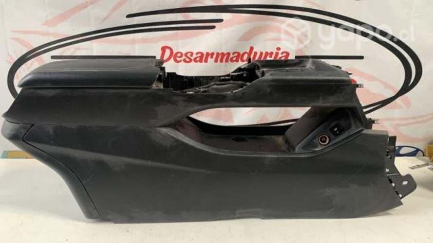 Consola central con puertos de carga HAVAL H6 2.0