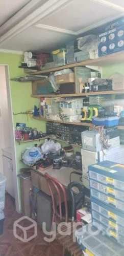 Se vende casa solida