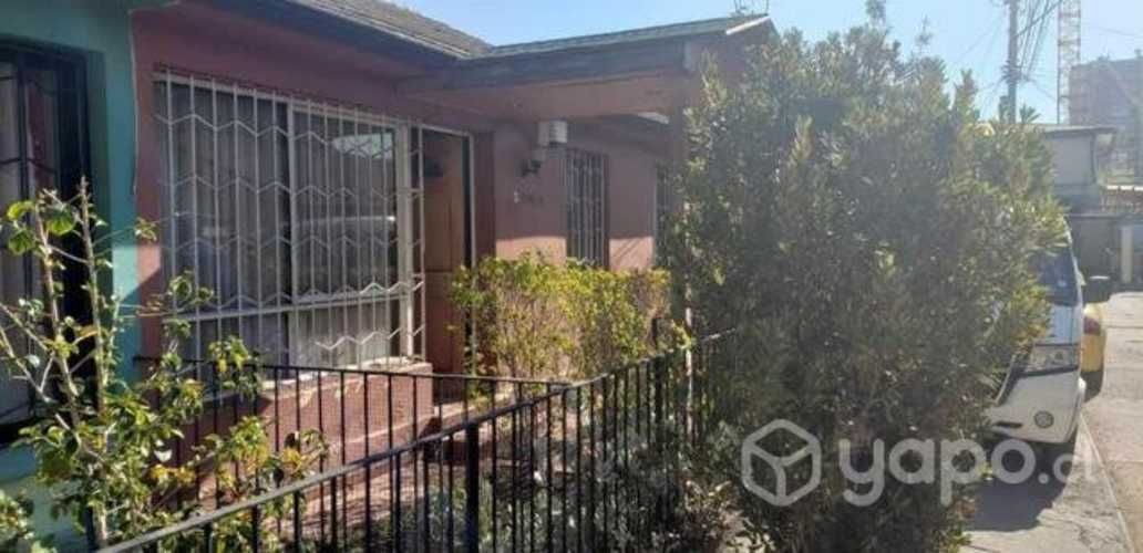 Se vende casa solida