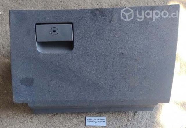 Guantera Tablero (MBD262) BT50 2.2 Diesel 4x4 2019