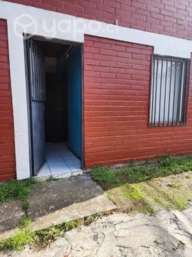 Arriendo departamento interior